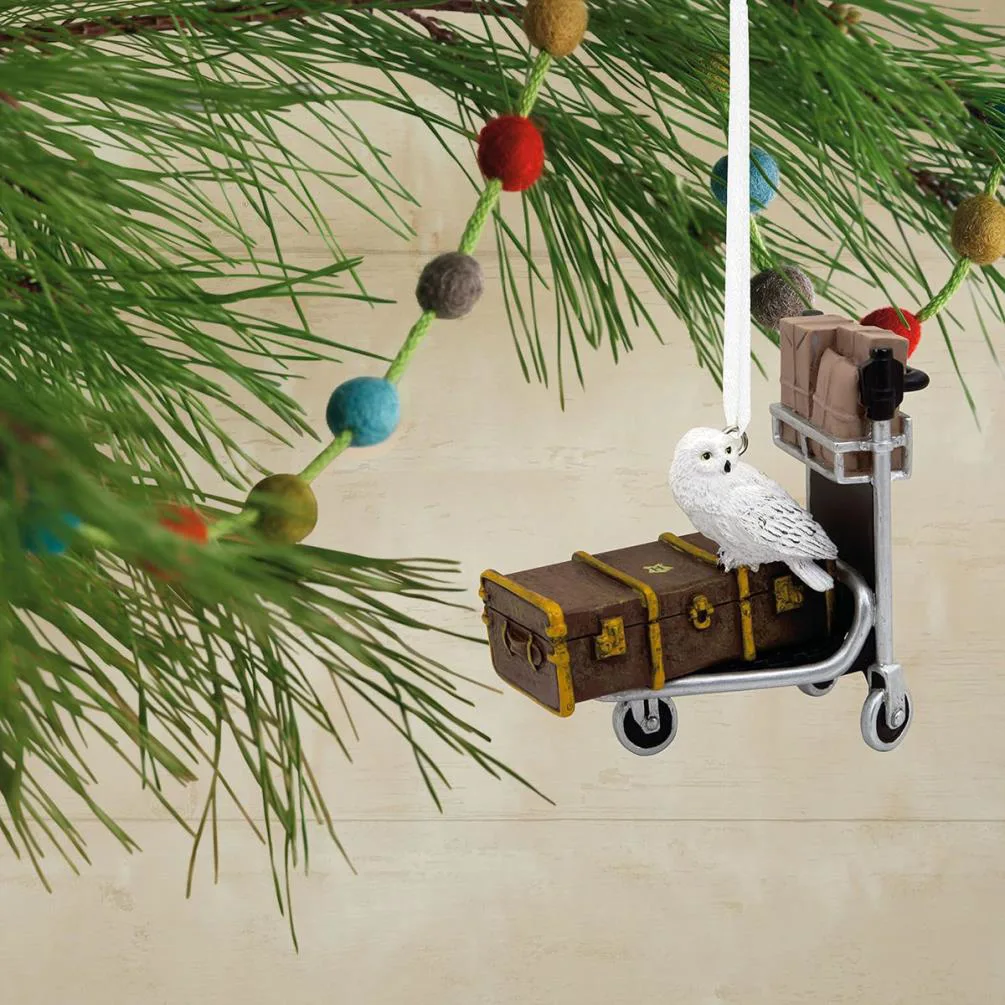 Harry Potter Hedwig Trolley Hanging Resin Figure Extra Image 2