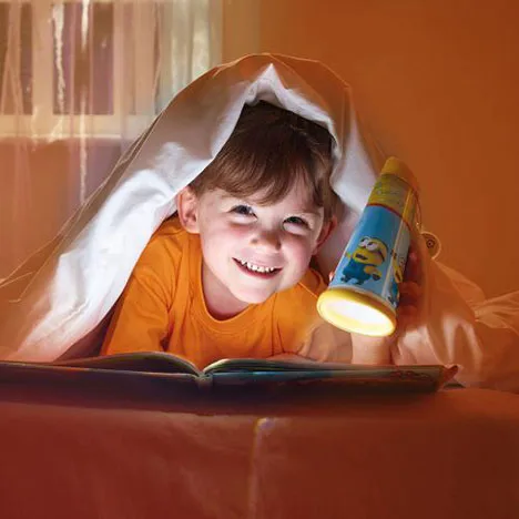 Minions Go Glow Tilt Torch Night Light Extra Image 1